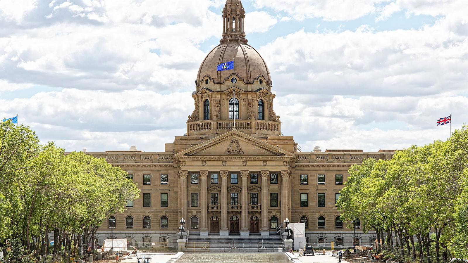 Alberta Legislature Building in Edmonton under a cloudy sky
